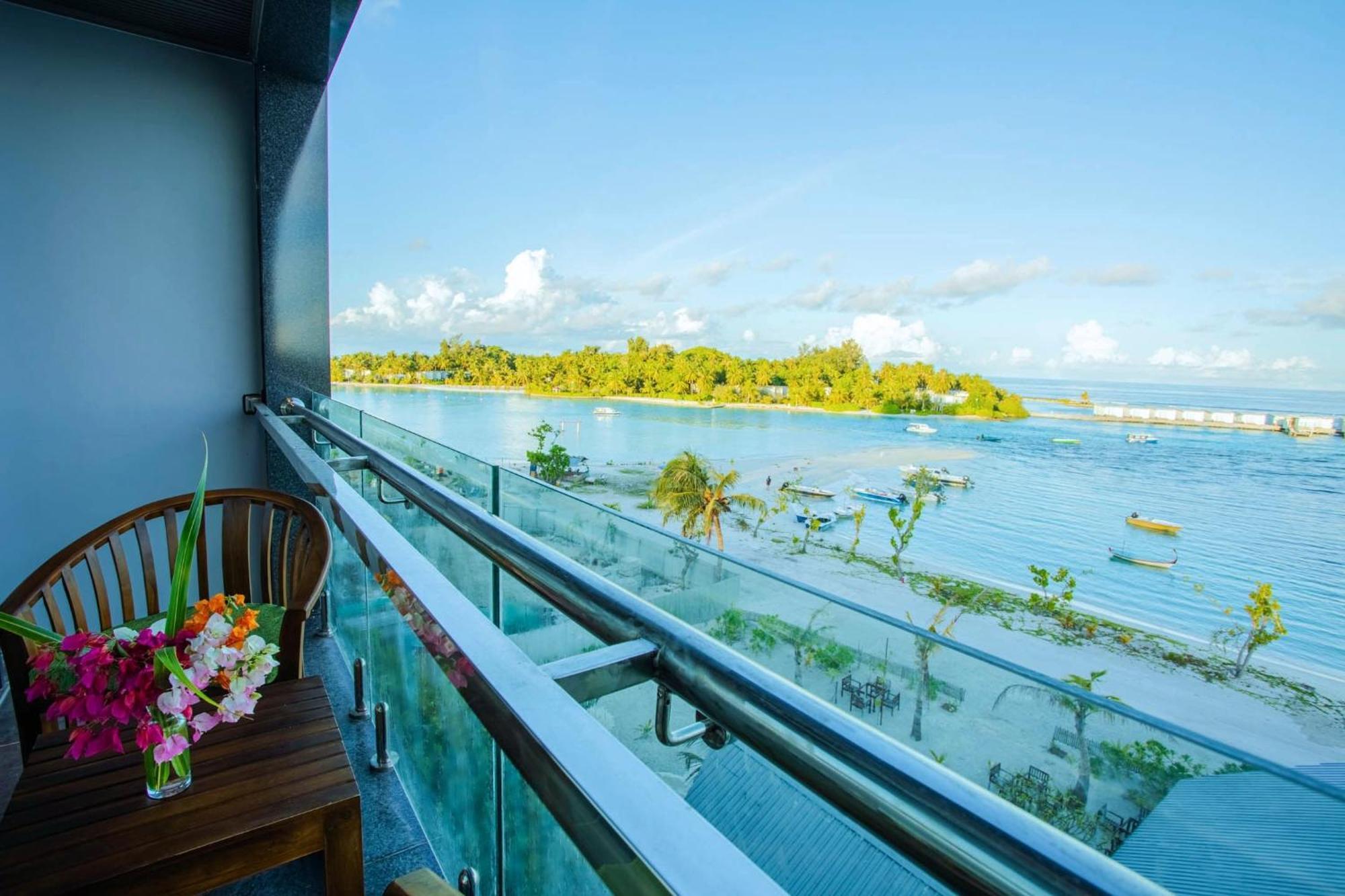 Beach Hotel Guraidhoo Guraidhoo  Exterior foto